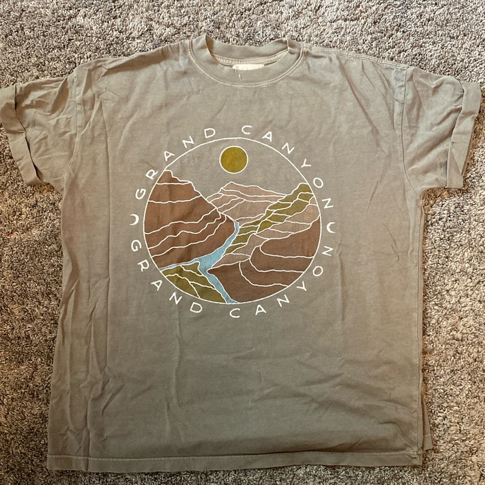 Women’s Graphic Tee - XS